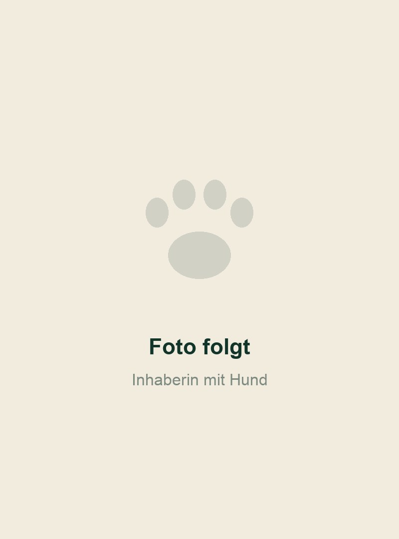 Inhaberin mit Hund
